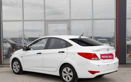Hyundai Solaris II рестайлинг, 2015 год, 850 000 рублей, 2 фотография