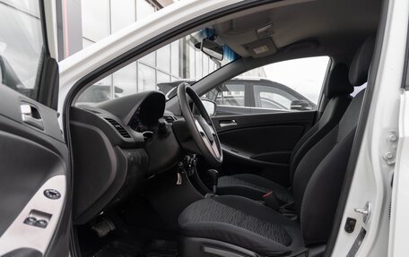 Hyundai Solaris II рестайлинг, 2015 год, 850 000 рублей, 13 фотография