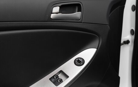 Hyundai Solaris II рестайлинг, 2015 год, 850 000 рублей, 17 фотография