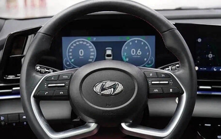 Hyundai Elantra, 2022 год, 1 230 000 рублей, 11 фотография