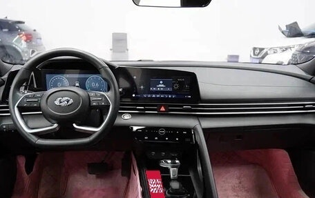 Hyundai Elantra, 2022 год, 1 230 000 рублей, 9 фотография