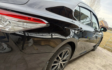 Toyota Camry, 2021 год, 3 650 000 рублей, 6 фотография