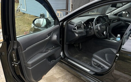 Toyota Camry, 2021 год, 3 650 000 рублей, 13 фотография