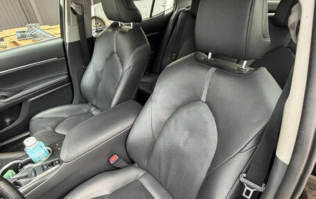 Toyota Camry, 2021 год, 3 650 000 рублей, 14 фотография