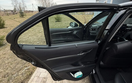 Toyota Camry, 2021 год, 3 650 000 рублей, 19 фотография