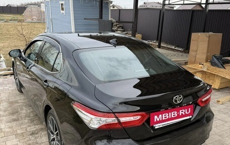 Toyota Camry, 2021 год, 3 650 000 рублей, 4 фотография