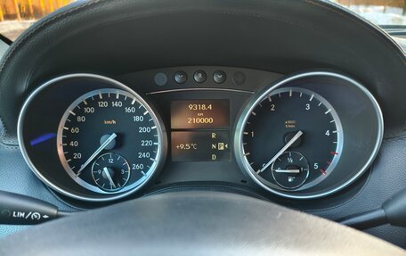 Mercedes-Benz GL-Класс, 2012 год, 2 500 000 рублей, 15 фотография