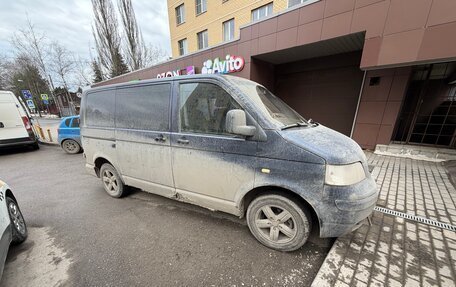 Volkswagen Transporter T5 рестайлинг, 2004 год, 450 000 рублей, 3 фотография