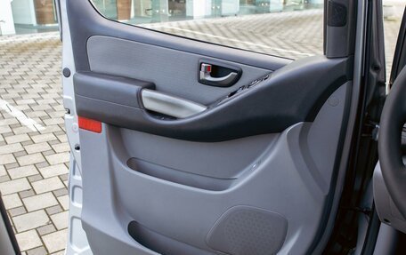 Hyundai Grand Starex Grand Starex I рестайлинг 2, 2012 год, 1 315 000 рублей, 12 фотография