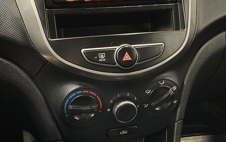 Hyundai Solaris II рестайлинг, 2014 год, 500 000 рублей, 11 фотография