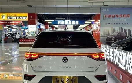 Volkswagen T-Roc I, 2022 год, 1 380 000 рублей, 5 фотография