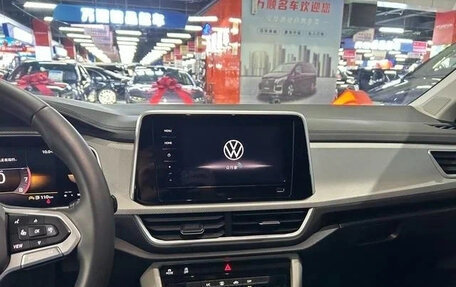 Volkswagen T-Roc I, 2022 год, 1 380 000 рублей, 9 фотография