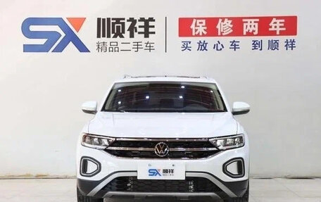 Volkswagen T-Roc I, 2022 год, 1 480 000 рублей, 2 фотография