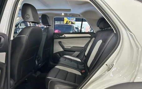 Volkswagen T-Roc I, 2022 год, 1 380 000 рублей, 10 фотография