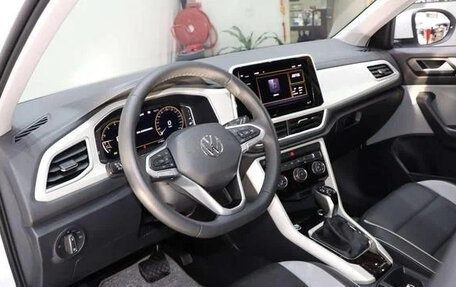 Volkswagen T-Roc I, 2022 год, 1 480 000 рублей, 7 фотография