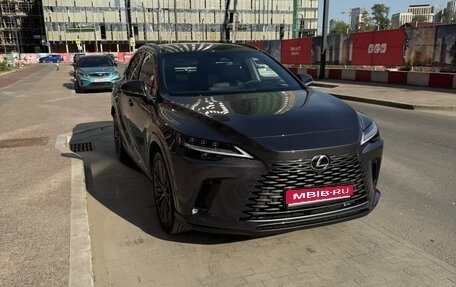 Lexus RX IV рестайлинг, 2024 год, 4 000 000 рублей, 1 фотография