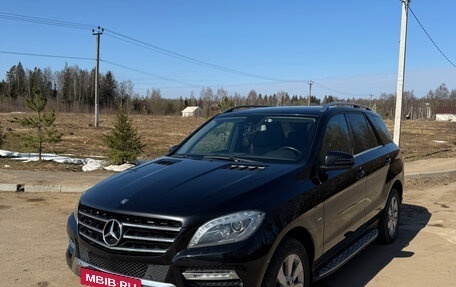 Mercedes-Benz M-Класс, 2012 год, 2 700 000 рублей, 1 фотография