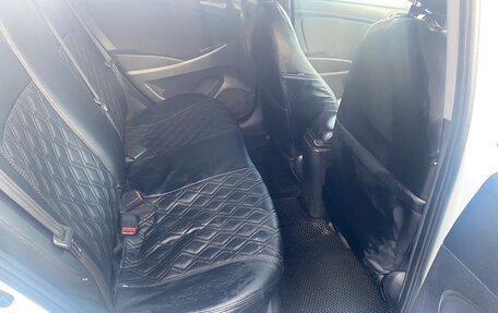 Hyundai Solaris II рестайлинг, 2016 год, 650 000 рублей, 5 фотография