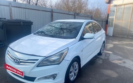 Hyundai Solaris II рестайлинг, 2016 год, 650 000 рублей, 3 фотография