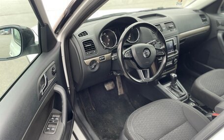 Skoda Yeti I рестайлинг, 2017 год, 1 200 000 рублей, 17 фотография