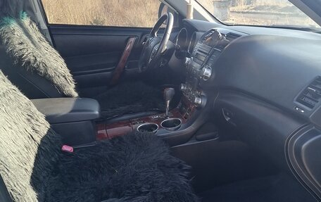 Toyota Highlander III, 2011 год, 2 300 000 рублей, 6 фотография