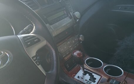 Toyota Highlander III, 2011 год, 2 300 000 рублей, 7 фотография