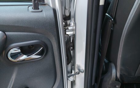 Renault Duster I рестайлинг, 2017 год, 1 250 000 рублей, 28 фотография