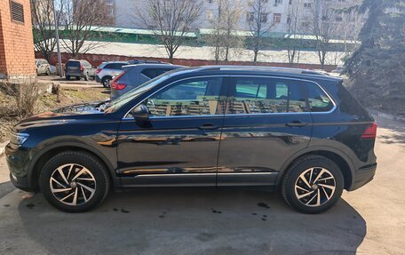 Volkswagen Tiguan II, 2018 год, 3 050 000 рублей, 15 фотография