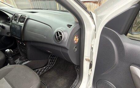 Renault Sandero II рестайлинг, 2019 год, 1 200 000 рублей, 16 фотография