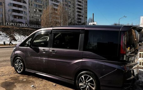 Honda Stepwgn IV, 2015 год, 1 900 000 рублей, 2 фотография