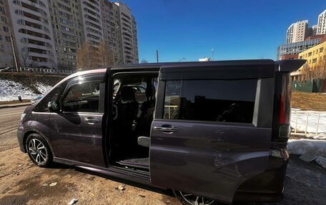 Honda Stepwgn IV, 2015 год, 1 900 000 рублей, 5 фотография