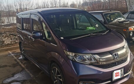 Honda Stepwgn IV, 2015 год, 1 900 000 рублей, 11 фотография