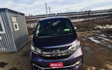 Honda Stepwgn IV, 2015 год, 1 900 000 рублей, 12 фотография