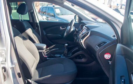 Hyundai ix35 I рестайлинг, 2013 год, 1 129 000 рублей, 13 фотография