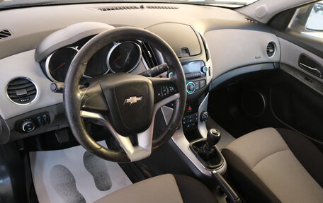 Chevrolet Cruze II, 2013 год, 659 000 рублей, 10 фотография