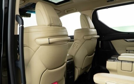 Toyota Alphard III, 2021 год, 6 197 077 рублей, 13 фотография