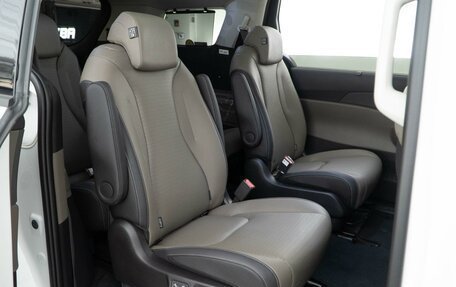 KIA Carnival, 2025 год, 6 348 055 рублей, 7 фотография