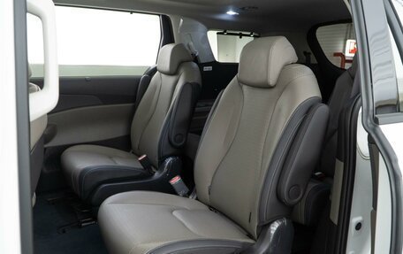 KIA Carnival, 2025 год, 6 348 055 рублей, 9 фотография