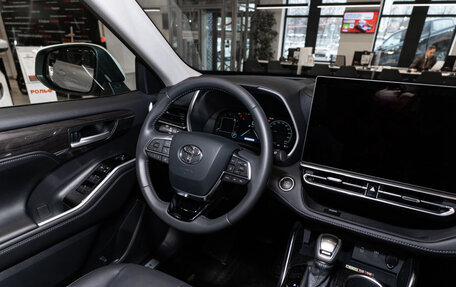 Toyota Highlander, 2026 год, 6 090 000 рублей, 13 фотография