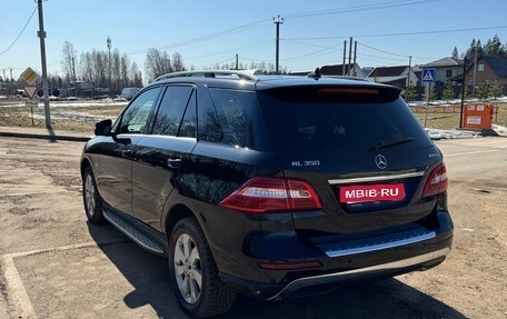 Mercedes-Benz M-Класс, 2012 год, 2 700 000 рублей, 4 фотография