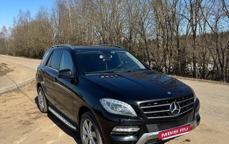 Mercedes-Benz M-Класс, 2012 год, 2 700 000 рублей, 2 фотография