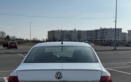 Volkswagen Polo VI (EU Market), 2016 год, 1 299 999 рублей, 2 фотография