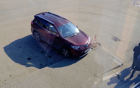 Toyota RAV4, 2019 год, 2 350 000 рублей, 3 фотография