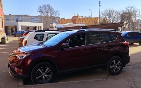 Toyota RAV4, 2019 год, 2 350 000 рублей, 2 фотография
