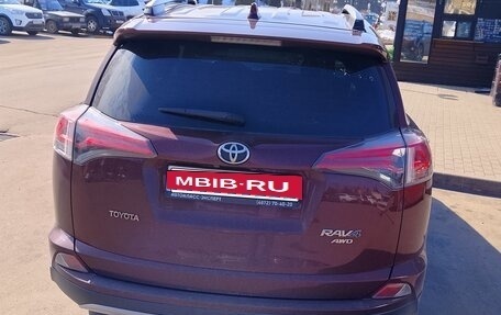 Toyota RAV4, 2019 год, 2 350 000 рублей, 4 фотография