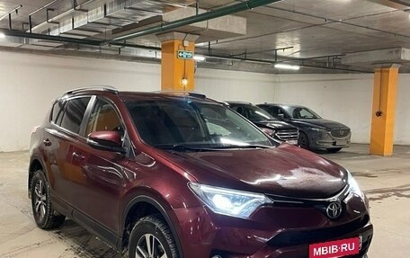 Toyota RAV4, 2019 год, 2 350 000 рублей, 7 фотография