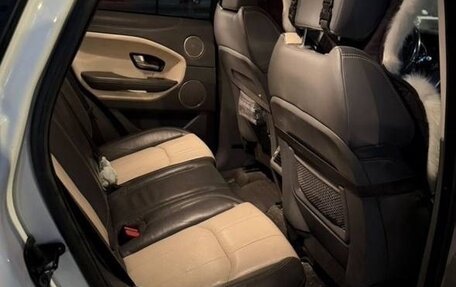 Land Rover Range Rover Evoque I, 2017 год, 2 300 000 рублей, 7 фотография