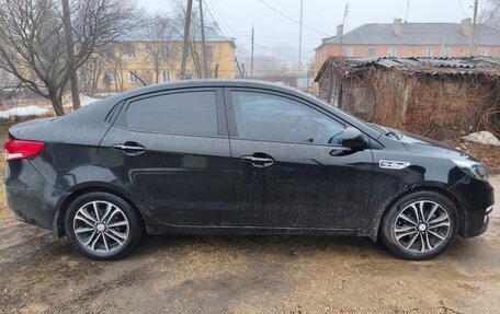 KIA Rio III рестайлинг, 2015 год, 1 350 000 рублей, 2 фотография