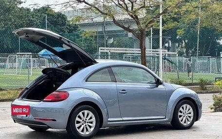 Volkswagen Beetle, 2018 год, 1 760 000 рублей, 7 фотография