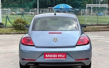 Volkswagen Beetle, 2018 год, 1 760 000 рублей, 5 фотография